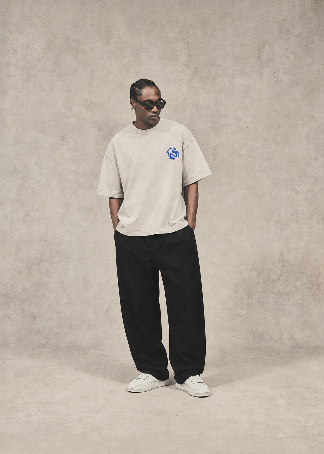 WORLD-UP — Essential Tee 002